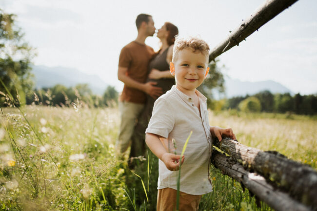 Fotograf und Fotostudio Villach, Kinderfotos, Familienfotoshooting, Babyfotografie, Newborn, Familienfotos, Fotograf in Kärnten, Fotograf Villach, Photostudio, Outdoor Familyshooting,